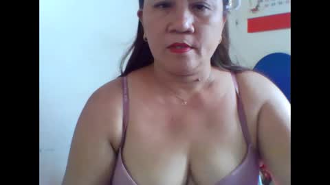 jolly_love1 online show from February 17, 2026, 4:09 am