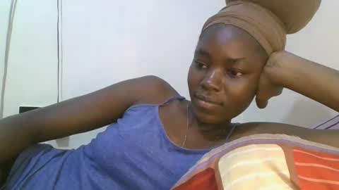 jollynabeb online show from October 13, 2025, 8:42 pm