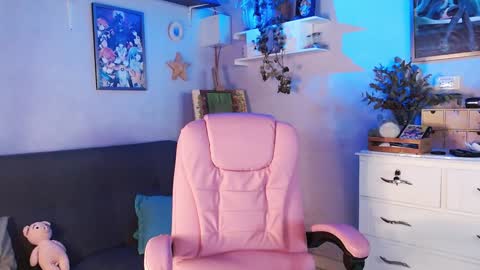 Marianna online show from February 8, 2025, 4:47 pm