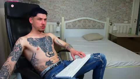 JonahShaw online show from May 12, 2026, 4:53 am