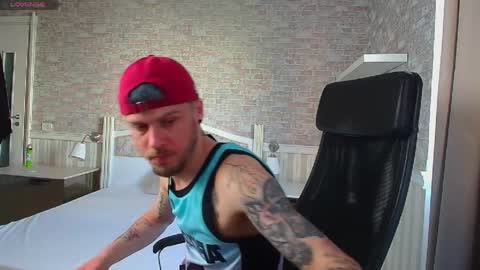 JonahShaw online show from May 25, 2026, 4:29 am