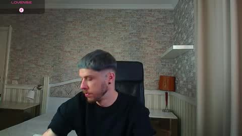 JonahShaw online show from June 5, 2026, 4:19 am