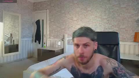 JonahShaw online show from June 10, 2026, 4:34 am
