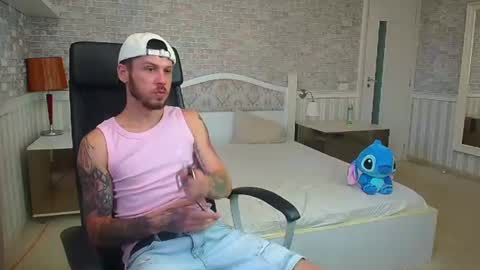JonahShaw online show from July 19, 2026, 4:27 am