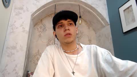 Jonathan online show from December 10, 2024, 6:06 pm