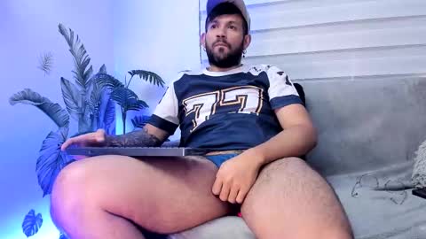 Jonathan RiversNew online show from December 2, 2025, 9:54 pm