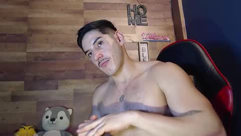 jonathancast08 online show from November 11, 2025, 2:28 pm