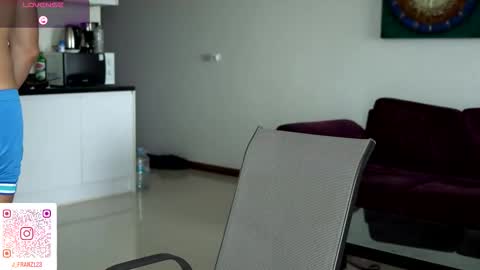 jonathanfranz123 online show from November 10, 2025, 3:38 am