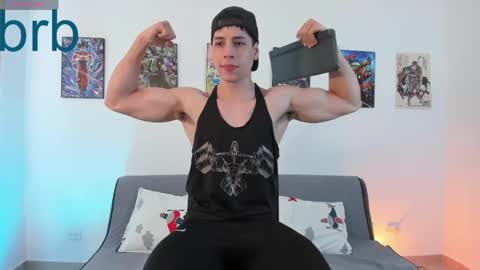 Instagram jonathanfit14 online show from May 6, 2026, 10:26 pm