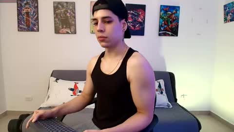 Instagram jonathanfit14 online show from May 8, 2026, 10:59 pm