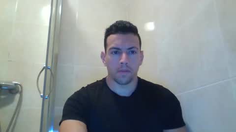 Jonhdoe22 online show from February 17, 2025, 2:04 pm