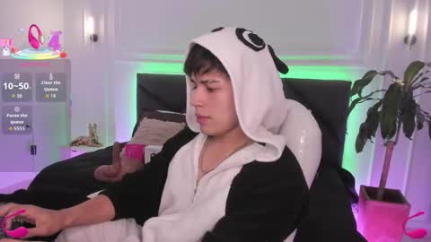 JORDAN online show from October 31, 2025, 9:05 pm