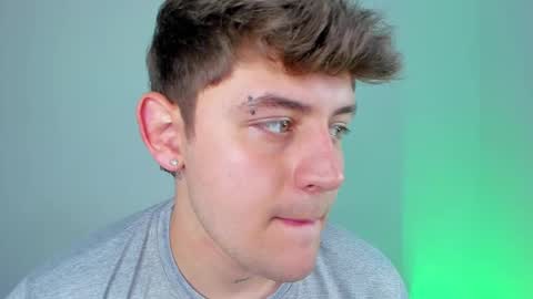 Jordn  follow me on my soyjordanditri  model account online show from December 10, 2024, 3:33 pm