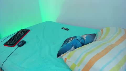 Jordn  follow me on my soyjordanditri  model account online show from December 19, 2024, 4:02 pm