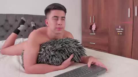 Will online show from October 3, 2025, 7:55 pm