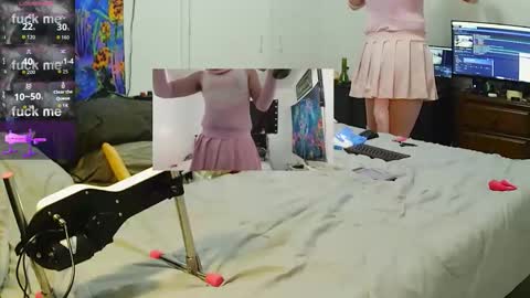 sissyjolicia online show from December 17, 2025, 2:17 am