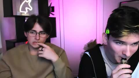 jordi_ser online show from December 18, 2025, 6:08 am