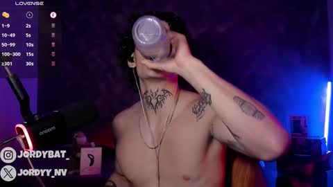 Snapshot of jordybatt chatting on March 11, 2025, 8:20 pm JORDY online show from March 11, 2025, 8:20 pm