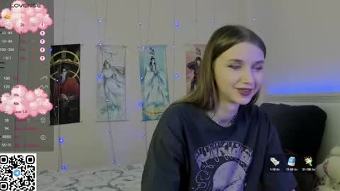 Mila online show from February 9, 2025, 8:34 pm