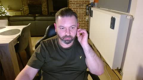 joscrossbot online show from December 28, 2024, 6:40 pm