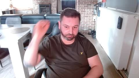 joscrossbot online show from February 16, 2025, 4:21 pm