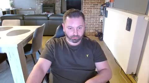joscrossbot online show from March 2, 2025, 5:14 pm