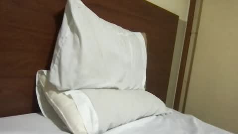 jose1234563 online show from April 29, 2026, 2:37 am