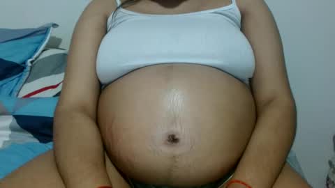 jose y carolina online show from February 17, 2025, 8:04 pm