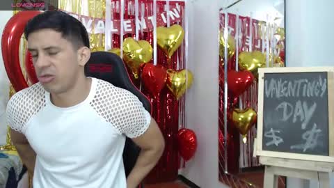 jose_rumbero91 online show from February 15, 2025, 12:01 pm