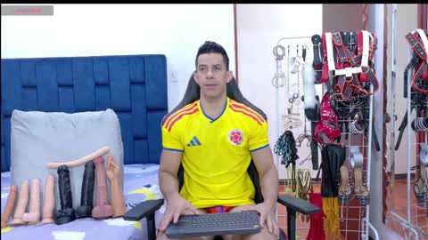 Snapshot of jose_rumbero91 chatting on June 7, 2026, 12:53 pm jose_rumbero91 online show from June 7, 2026, 12:53 pm