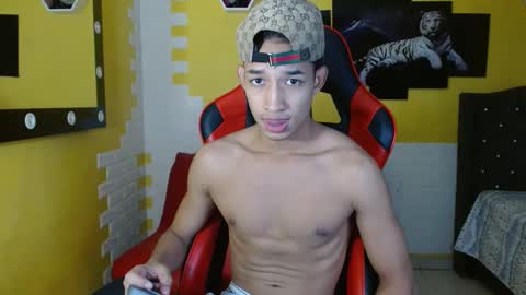 jose_sexycumm online show from October 10, 2025, 7:13 pm