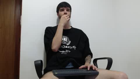 alejandro online show from April 22, 2026, 2:03 am