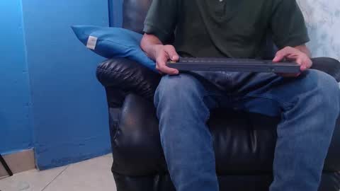 Snapshot of josehp_hawk chatting on March 12, 2026, 12:17 am Joseph online show from March 12, 2026, 12:17 am