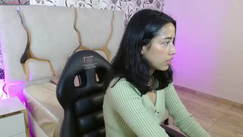 Joselyn  online show from March 25, 2026, 12:00 pm