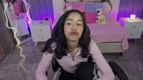 Joselyn  online show from April 23, 2026, 12:29 pm