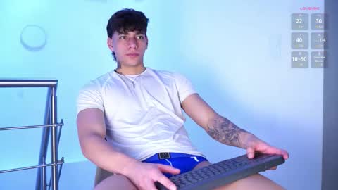 Josep online show from November 22, 2025, 7:57 pm