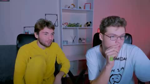 Snapshot of joseph_bear_ chatting on October 9, 2025, 7:23 pm joseph_bear_ online show from October 9, 2025, 7:23 pm