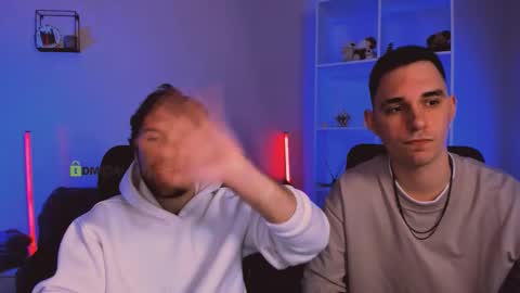 joseph_bear_ online show from November 24, 2025, 7:57 pm