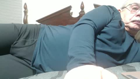 josephgr2021 online show from December 15, 2024, 2:41 am