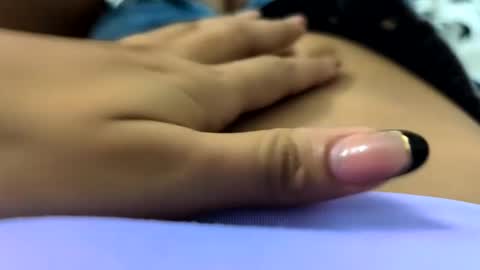 jose and victoria  online show from September 16, 2025, 1:17 am