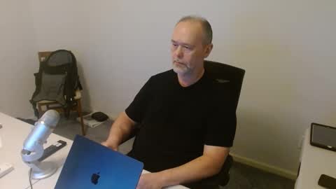 Snapshot of josh36sd chatting on October 18, 2025, 7:25 pm Josh online show from October 18, 2025, 7:25 pm