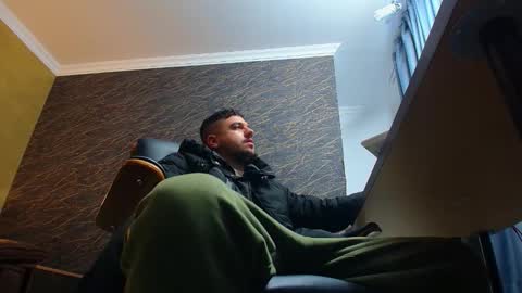 JoshKnight online show from December 5, 2025, 6:11 am