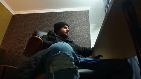 JoshKnight online show from December 14, 2025, 5:57 am