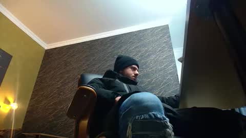 JoshKnight online show from December 18, 2025, 5:57 am