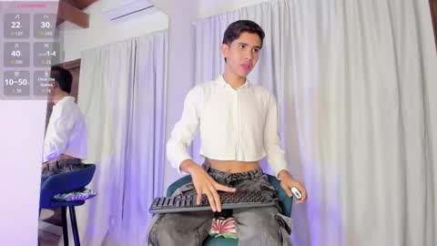 Snapshot of joshua_sanz chatting on October 17, 2025, 3:53 am Joshua Sanz  online show from October 17, 2025, 3:53 am