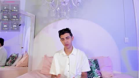 Snapshot of joshua_sanz chatting on October 25, 2025, 3:47 am Joshua Sanz  online show from October 25, 2025, 3:47 am