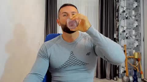 joshuamuscle69 online show from December 2, 2024, 4:53 am