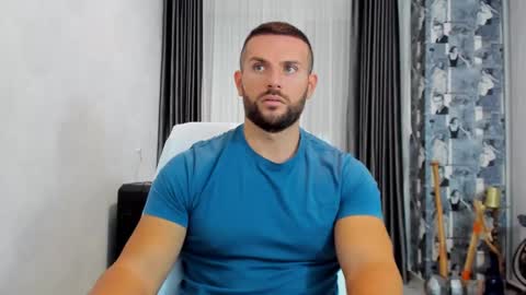 joshuamuscle69 online show from December 11, 2024, 9:52 am