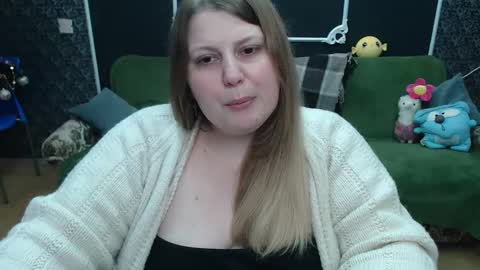 josiesun771 online show from February 16, 2025, 1:38 pm
