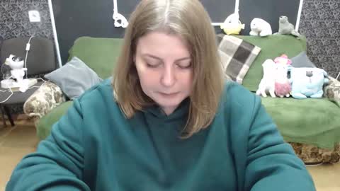 josiesun771 online show from October 11, 2025, 7:40 am